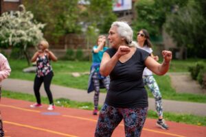 Lire la suite à propos de l’article Sénior en Mouvement : Les Avantages du Coaching Sportif Personnalisé